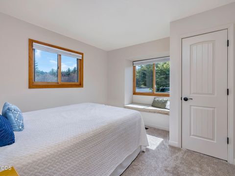Tiny photo for 36159 SW Viewridge Lane, Hillsboro, OR 97123 (MLS # 220223523)