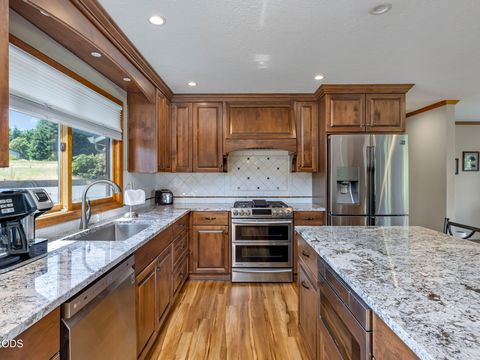 Tiny photo for 36159 SW Viewridge Lane, Hillsboro, OR 97123 (MLS # 220223523)