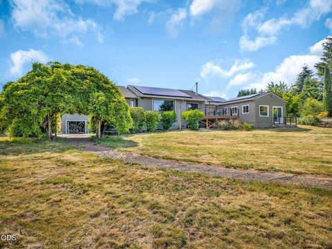 Tiny photo for 36159 SW Viewridge Lane, Hillsboro, OR 97123 (MLS # 220223523)