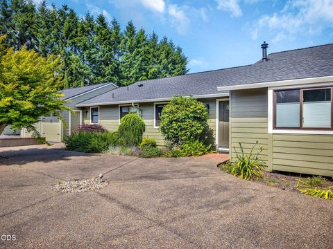Tiny photo for 36159 SW Viewridge Lane, Hillsboro, OR 97123 (MLS # 220223523)