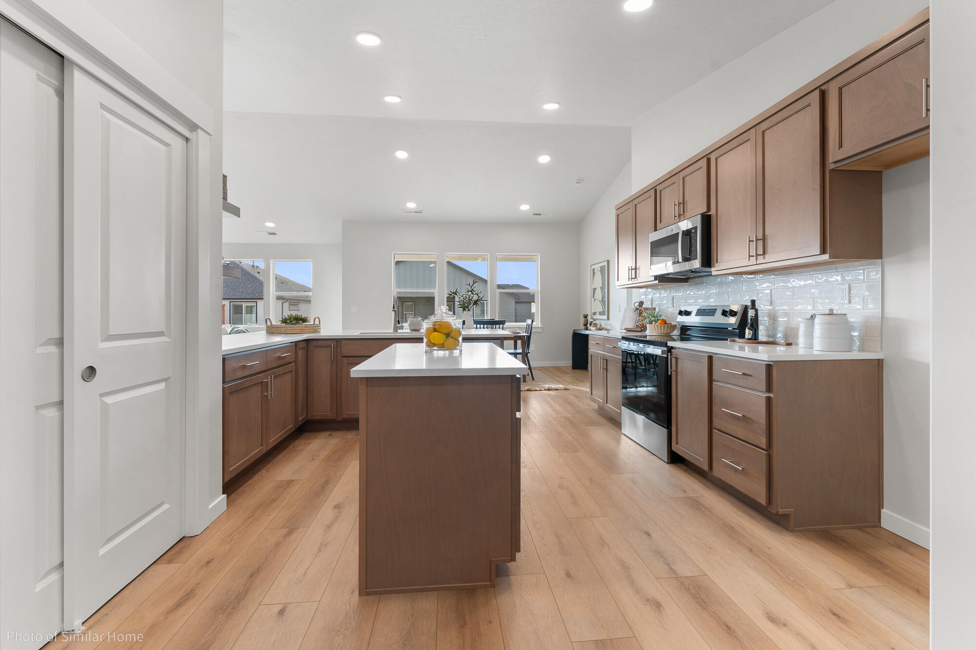 2460 Yamsay Drive 75