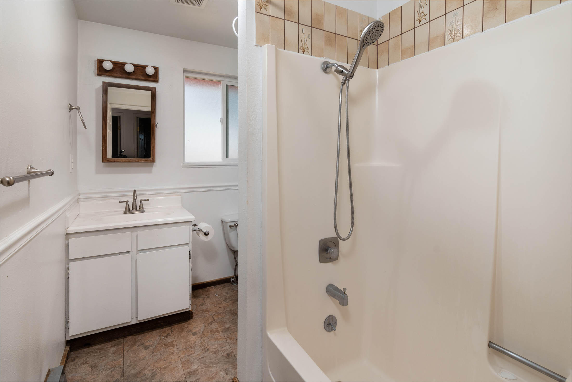 South Moreland Acres - Residential