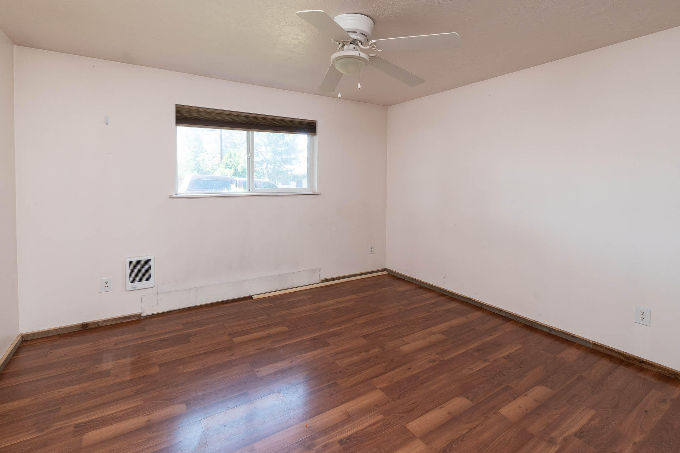 South Moreland Acres - Residential