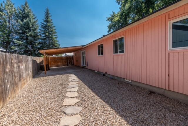 South Moreland Acres - Residential