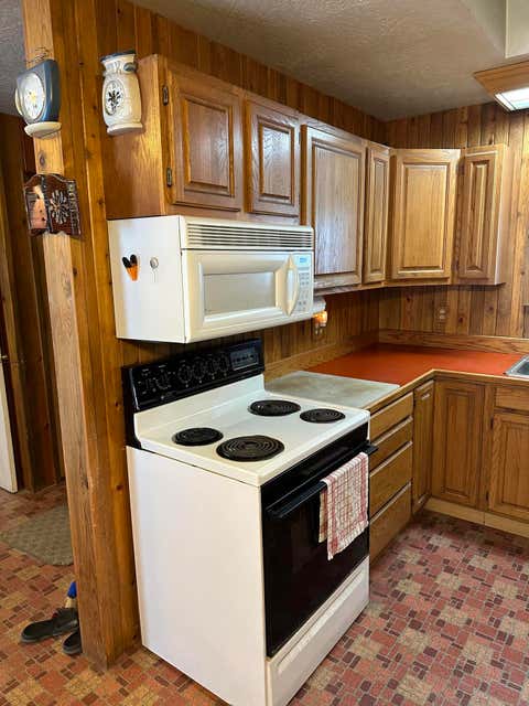 Tiny photo for 136350 Main Street, Crescent, OR 97733 (MLS # 220226639)
