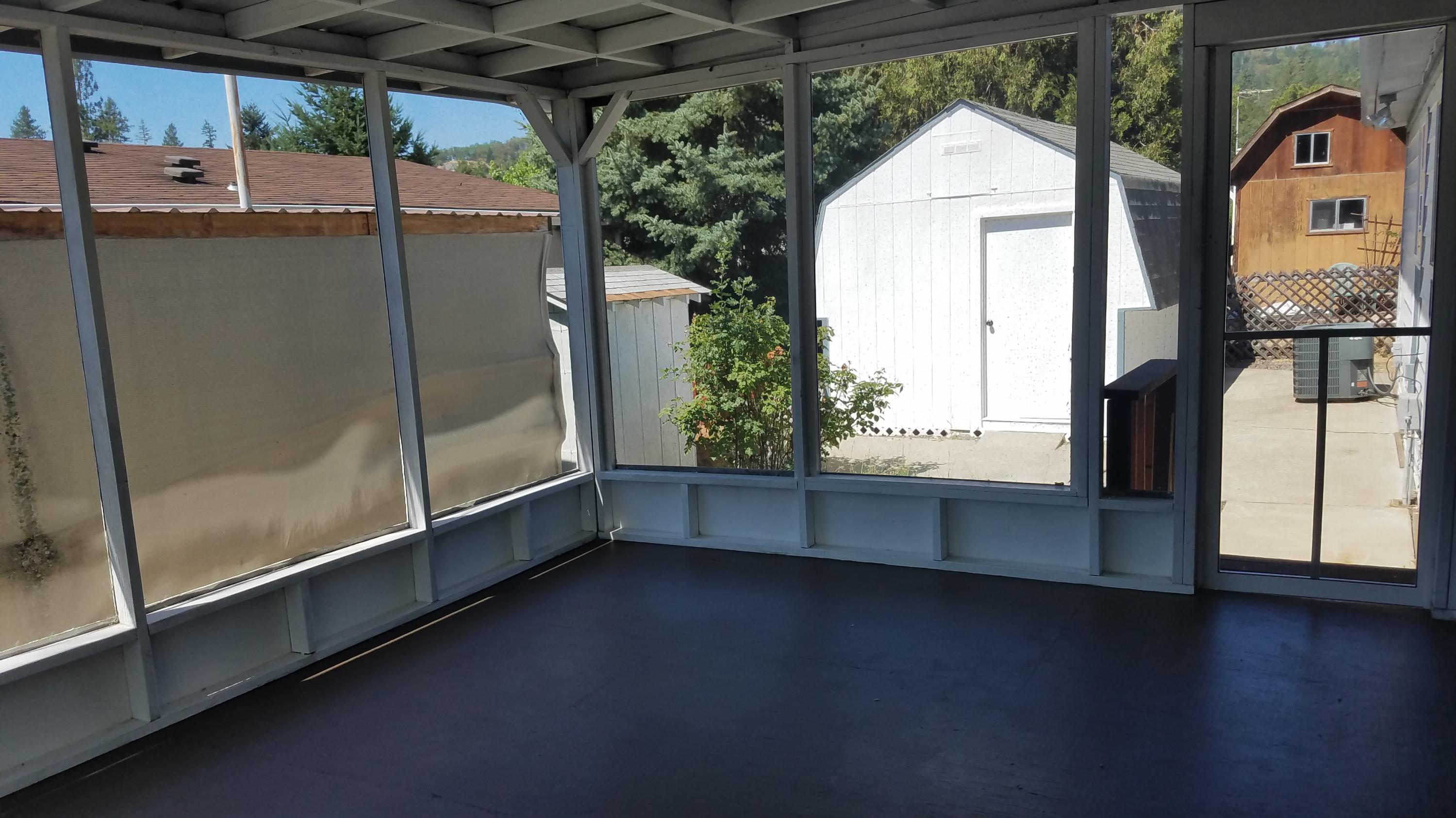 Country View Mobile Home Park - Residential