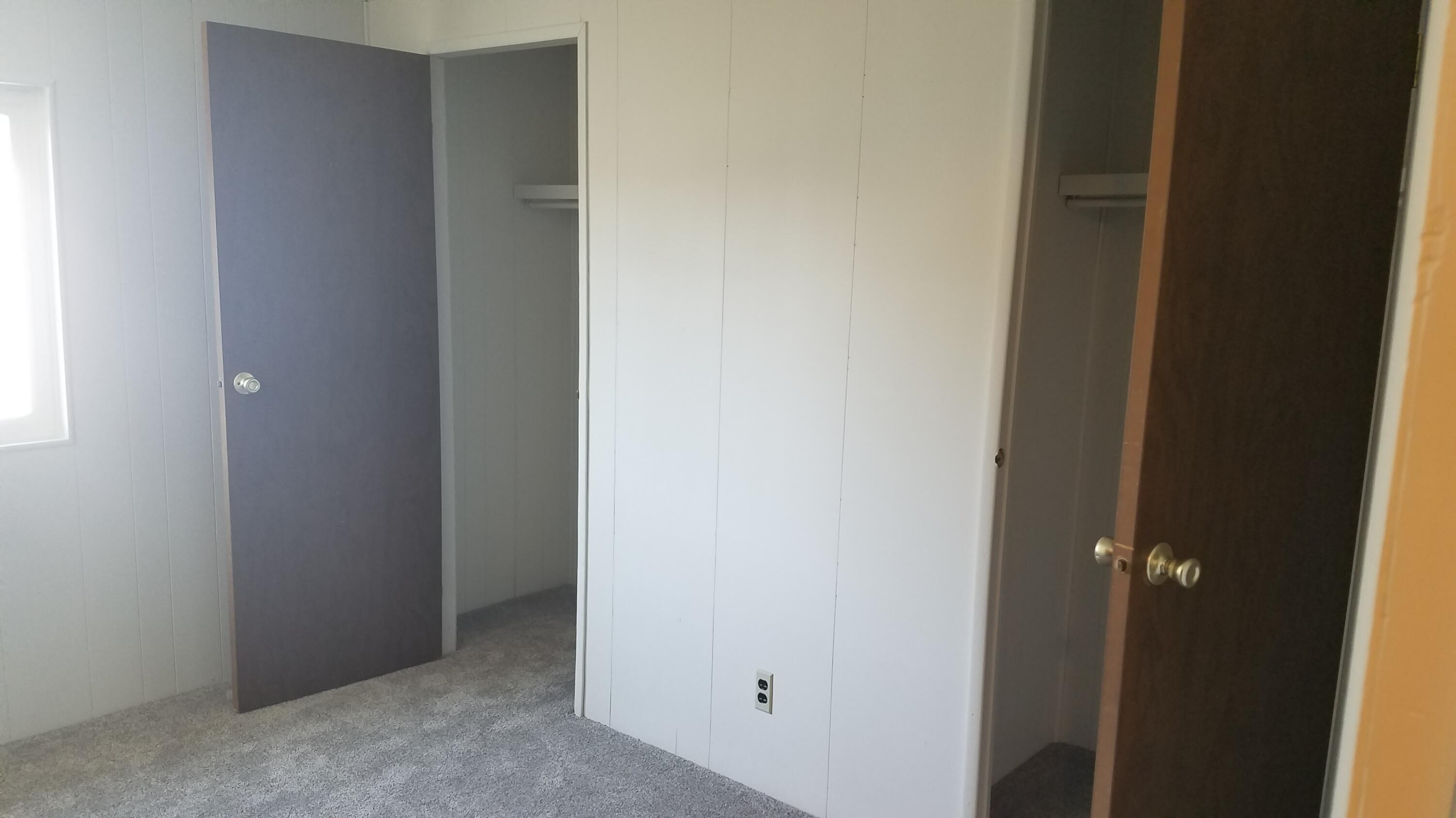 Country View Mobile Home Park - Residential