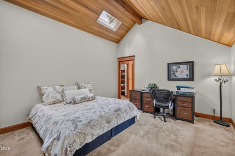 Tiny photo for 57785 Ribes Lane #4, Sunriver, OR 97707 (MLS # 220225499)