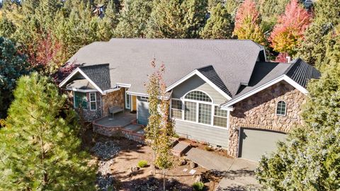 2975 NW Lucus Court Bend OR 97703