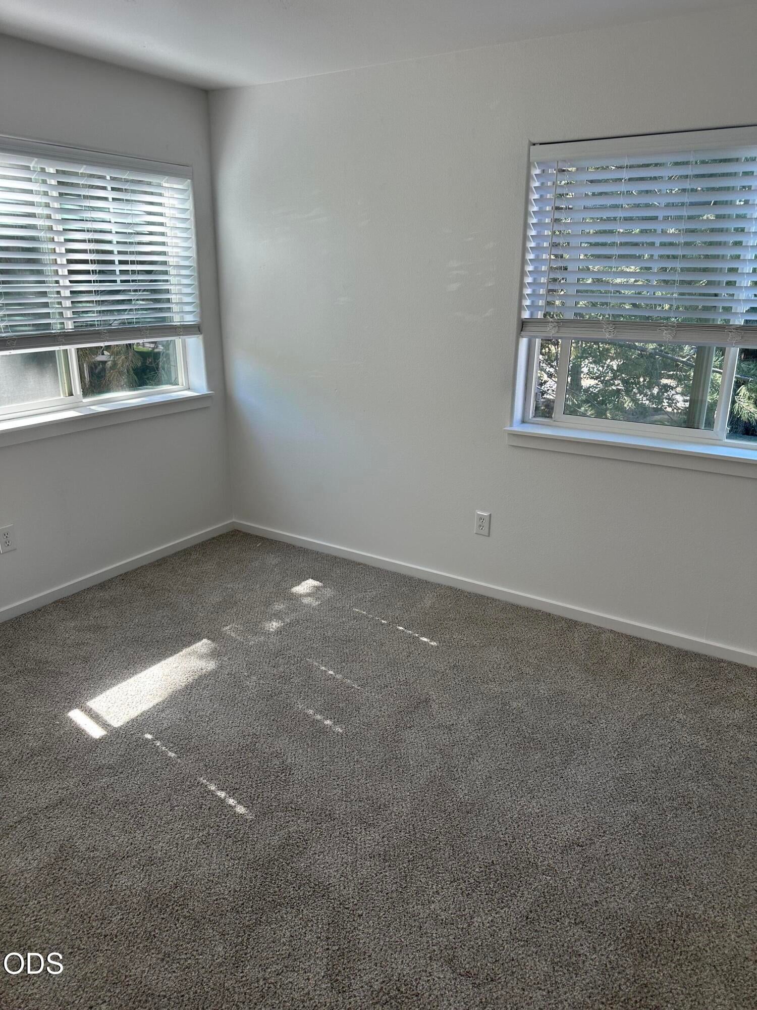 1929 NW Monterey Pines 6 Drive UNIT 25