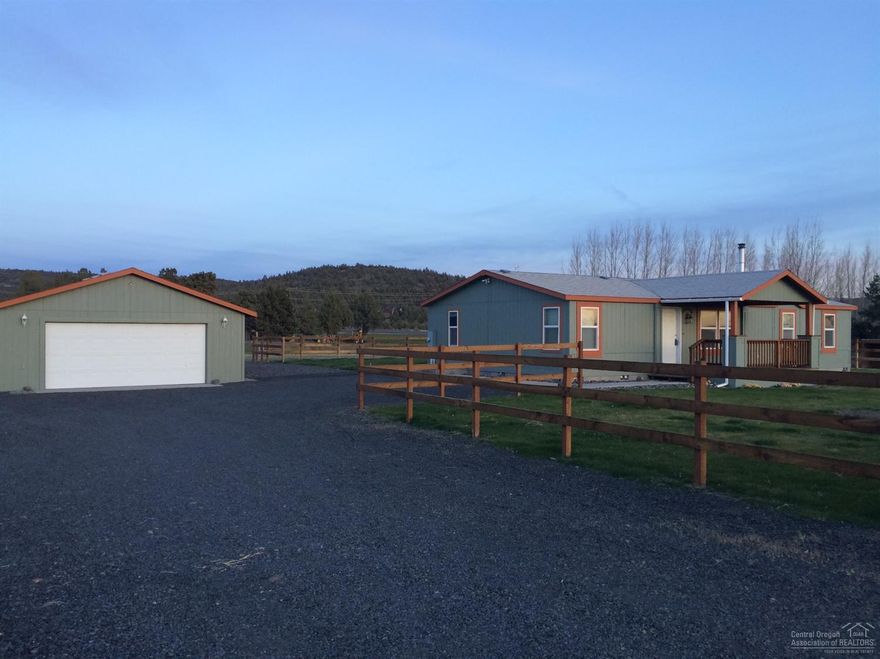 Awesome 5 acre fenced horse property! Located within 20 minutes to town or to Prineville Reservoir. Well maintained home offers 4 bedrooms, 2 baths & a woodstove for those cold wintery nights. Peek-a-boo view of the Cascades! Enjoy the tranquil area & beautiful sunsets of country living at its best in Prineville, Oregon. One year American Home Shield warranty included at close of escrow.