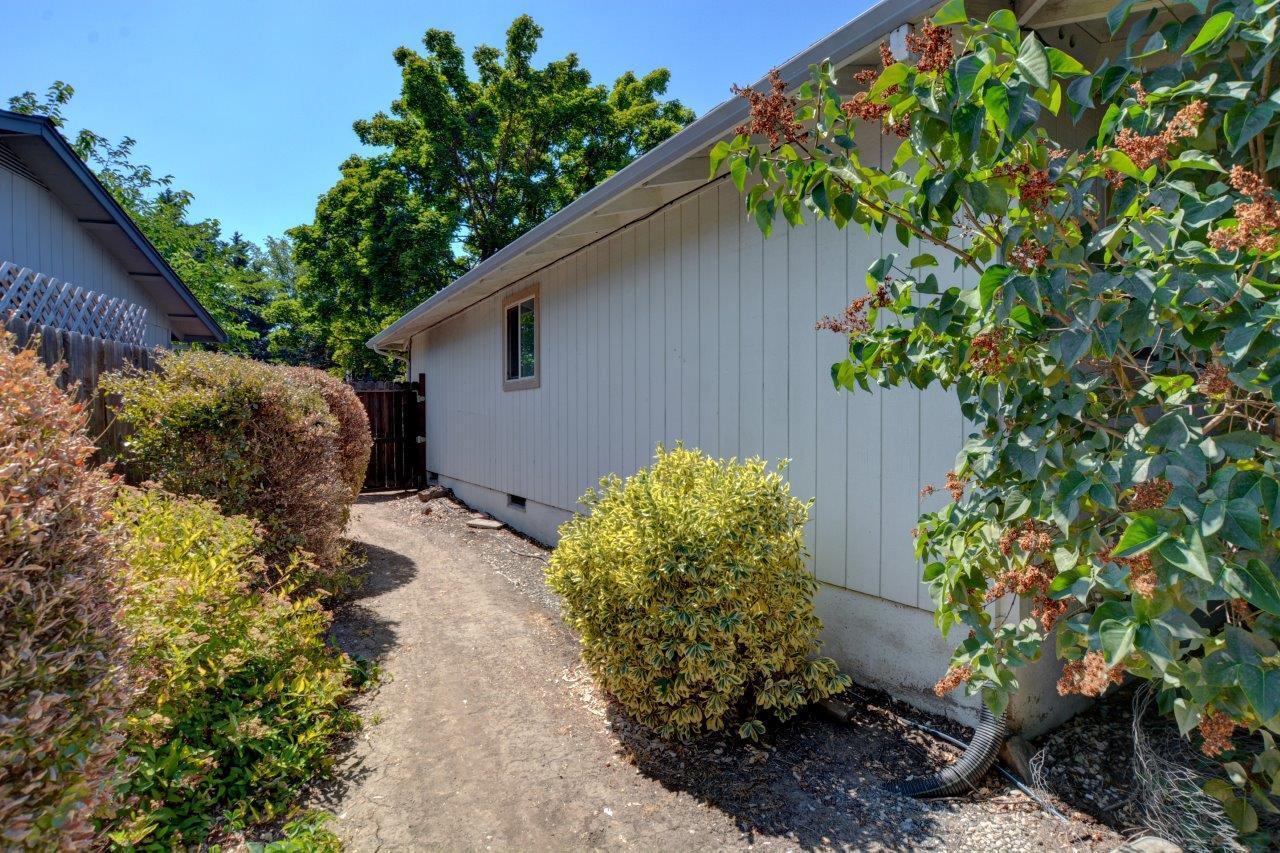 Flagstone Subdivision - Residential