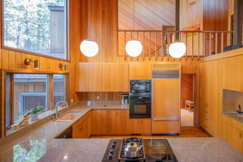 Tiny photo for 13341 Sweet Flag, Sisters, OR 97759 (MLS # 220217281)