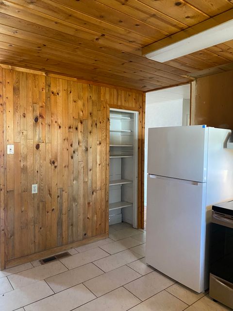 Tiny photo for 5201 Bryant Avenue, Klamath Falls, OR 97603 (MLS # 220214905)