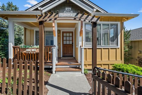 1940 NW Monterey Pines Drive UNIT 12 Bend OR 97703