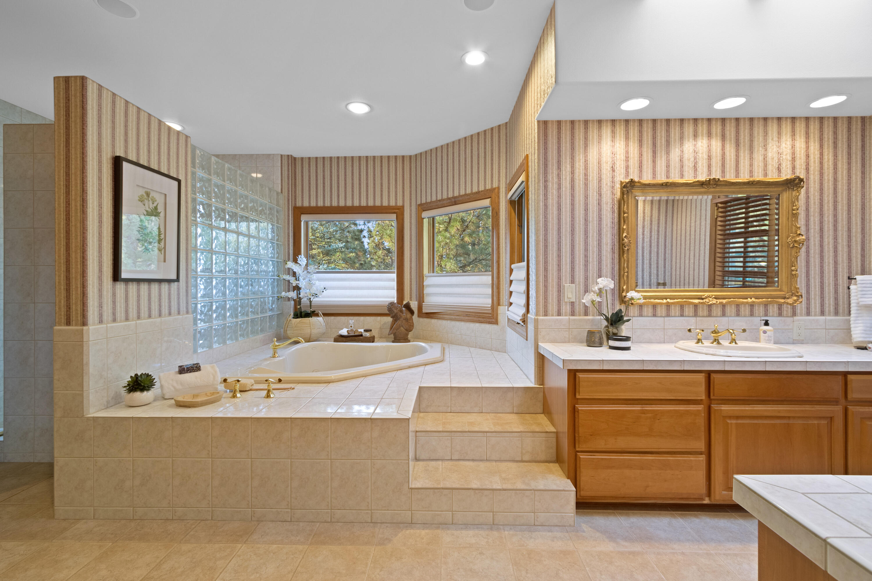 Awbrey Glen - Residential