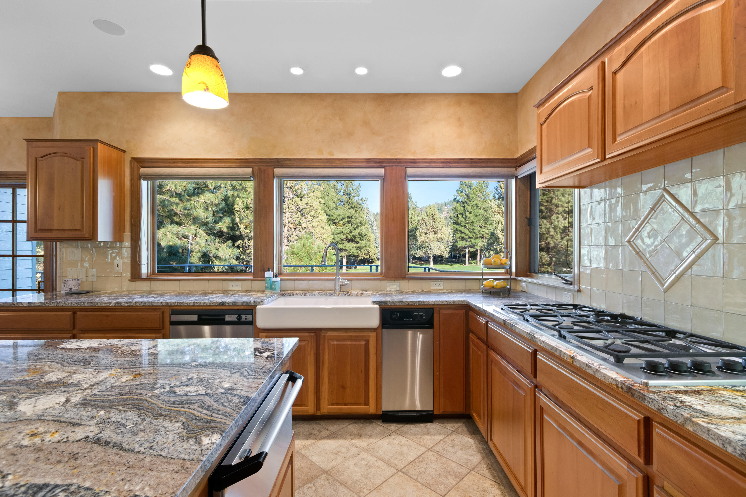 Awbrey Glen - Residential