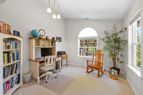 Tiny photo for 404 Mountain Paradise Drive, Grants Pass, OR 97526 (MLS # 220214807)