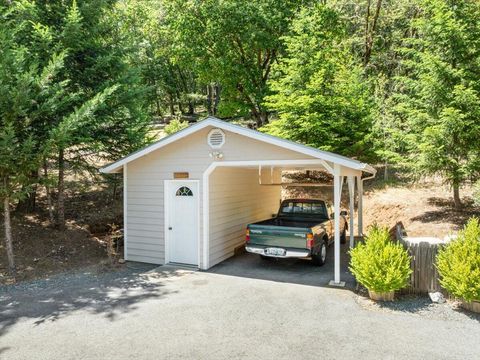 Tiny photo for 404 Mountain Paradise Drive, Grants Pass, OR 97526 (MLS # 220214807)