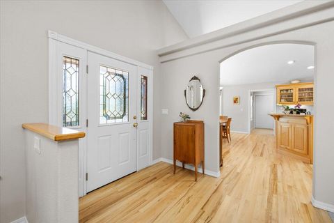 Tiny photo for 404 Mountain Paradise Drive, Grants Pass, OR 97526 (MLS # 220214807)