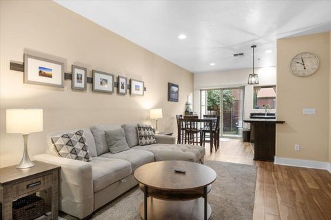 Tiny photo for 2210 E Barnett Road #6, Medford, OR 97504 (MLS # 220215706)