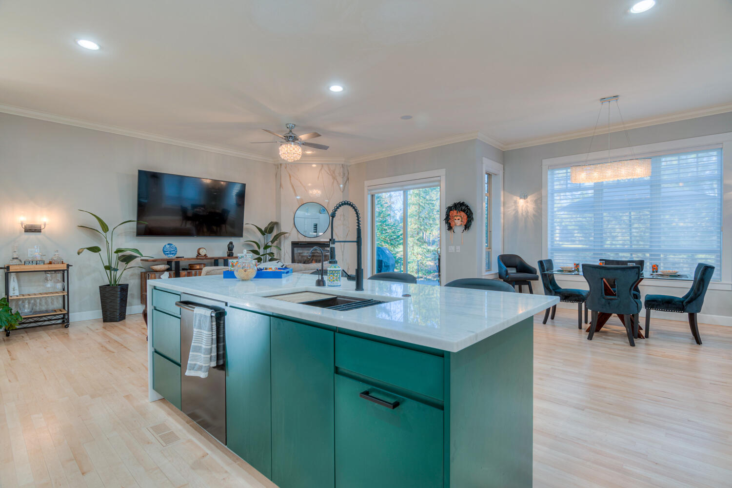 Broken Top - Residential