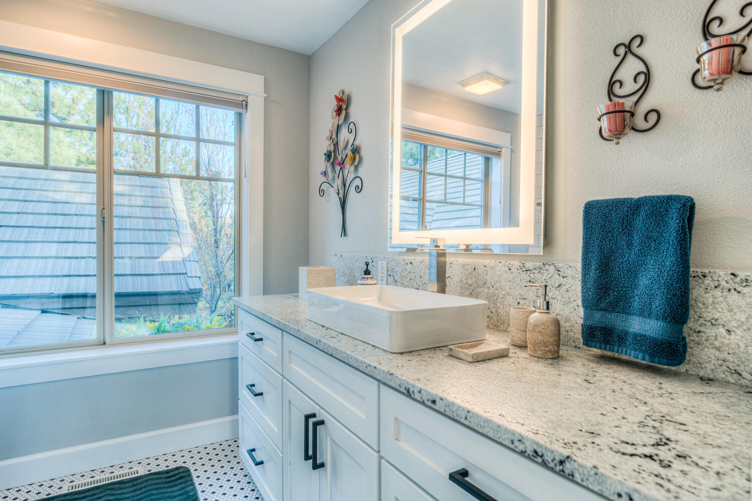 Broken Top - Residential