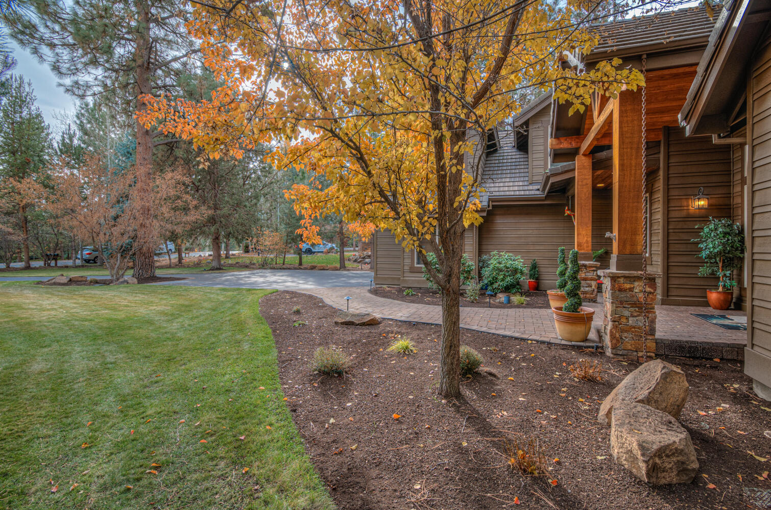 Broken Top - Residential