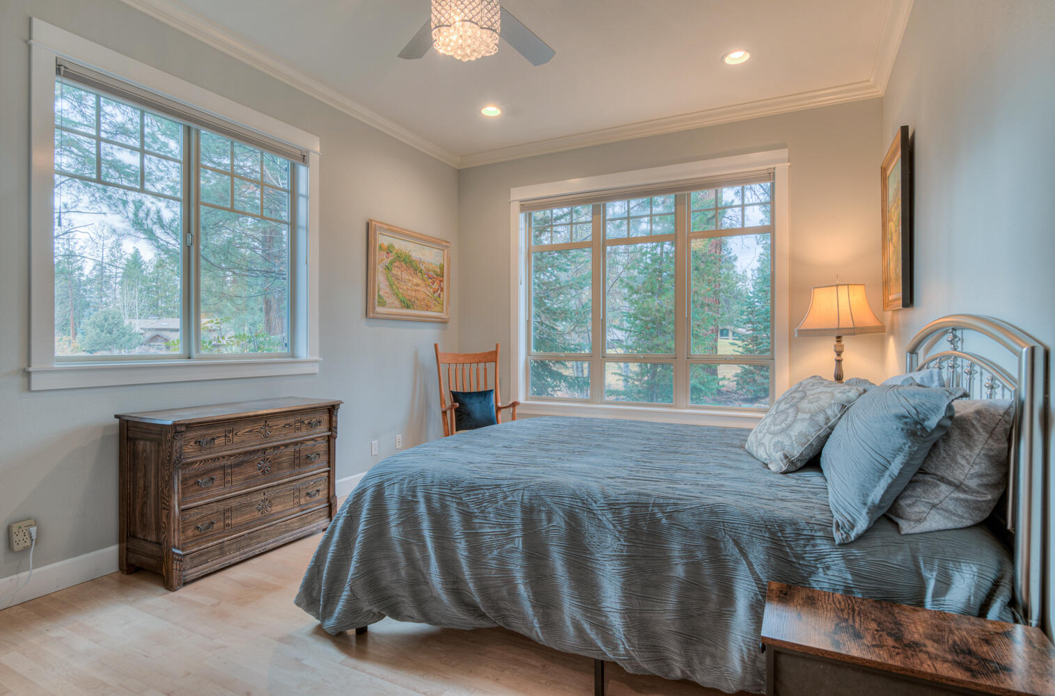 Broken Top - Residential