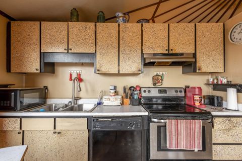 Tiny photo for 66830 Central Street, Bend, OR 97703 (MLS # 220213299)