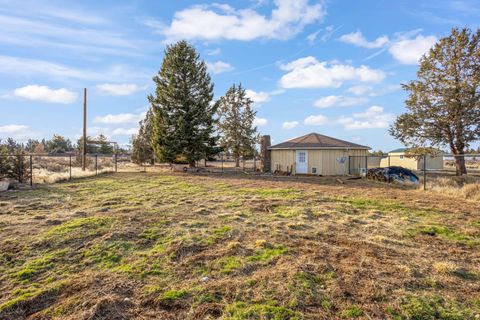 Tiny photo for 66830 Central Street, Bend, OR 97703 (MLS # 220213299)