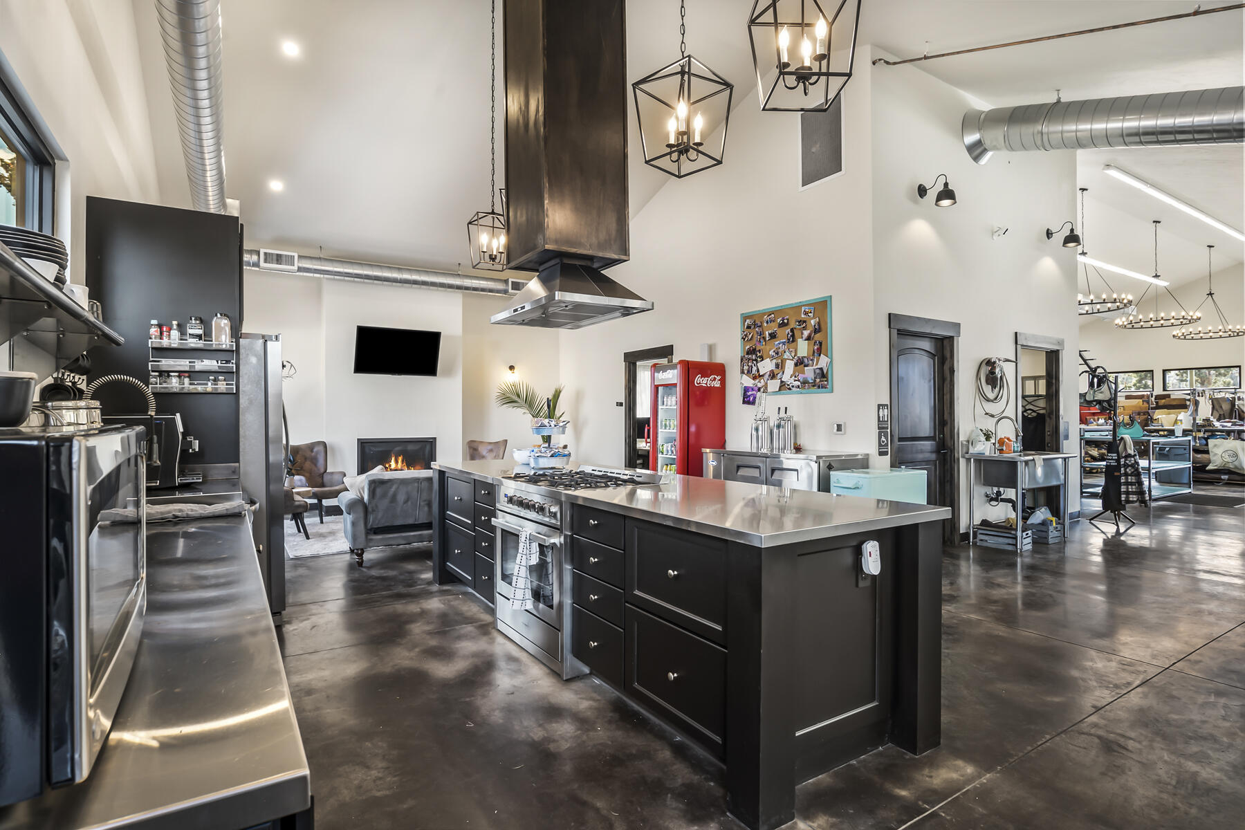 Townsite Of Laidlaw - Commercial Sale