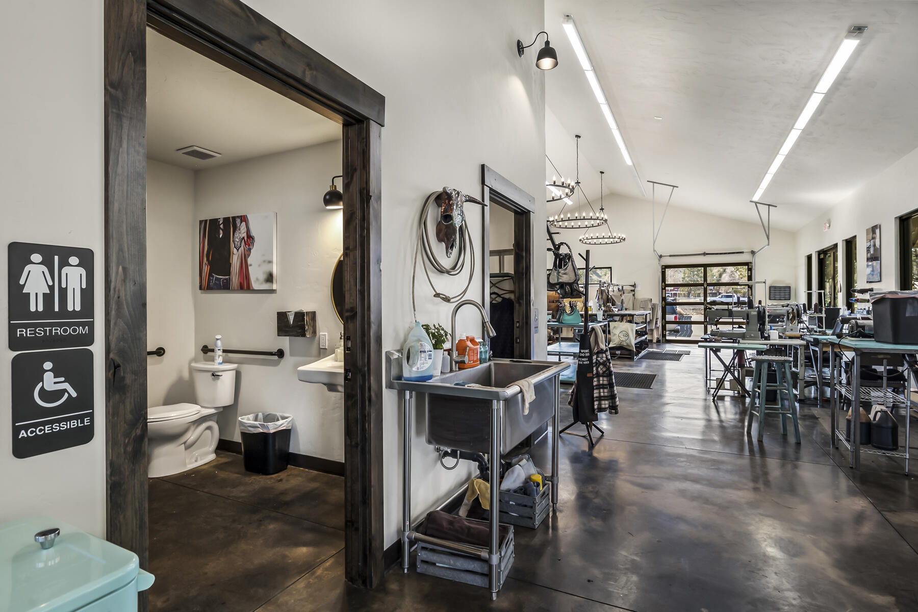 Townsite Of Laidlaw - Commercial Sale