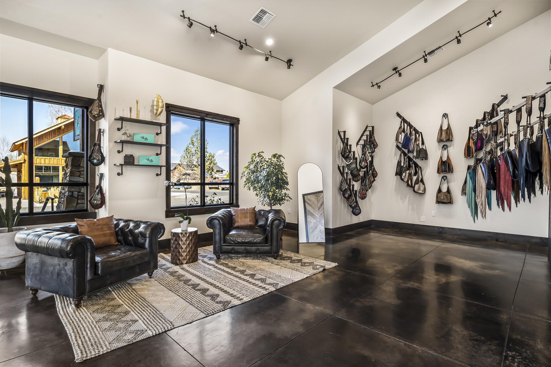 Townsite Of Laidlaw - Commercial Sale