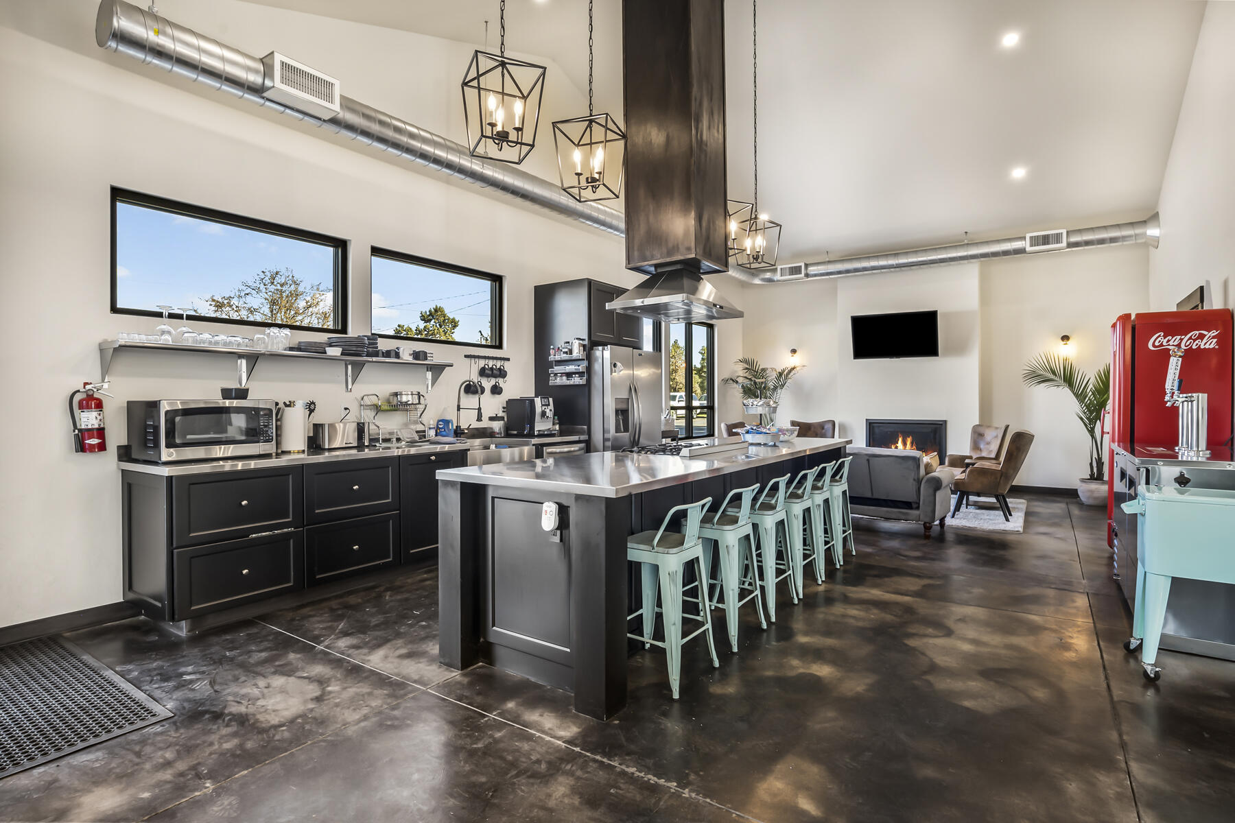 Townsite Of Laidlaw - Commercial Sale