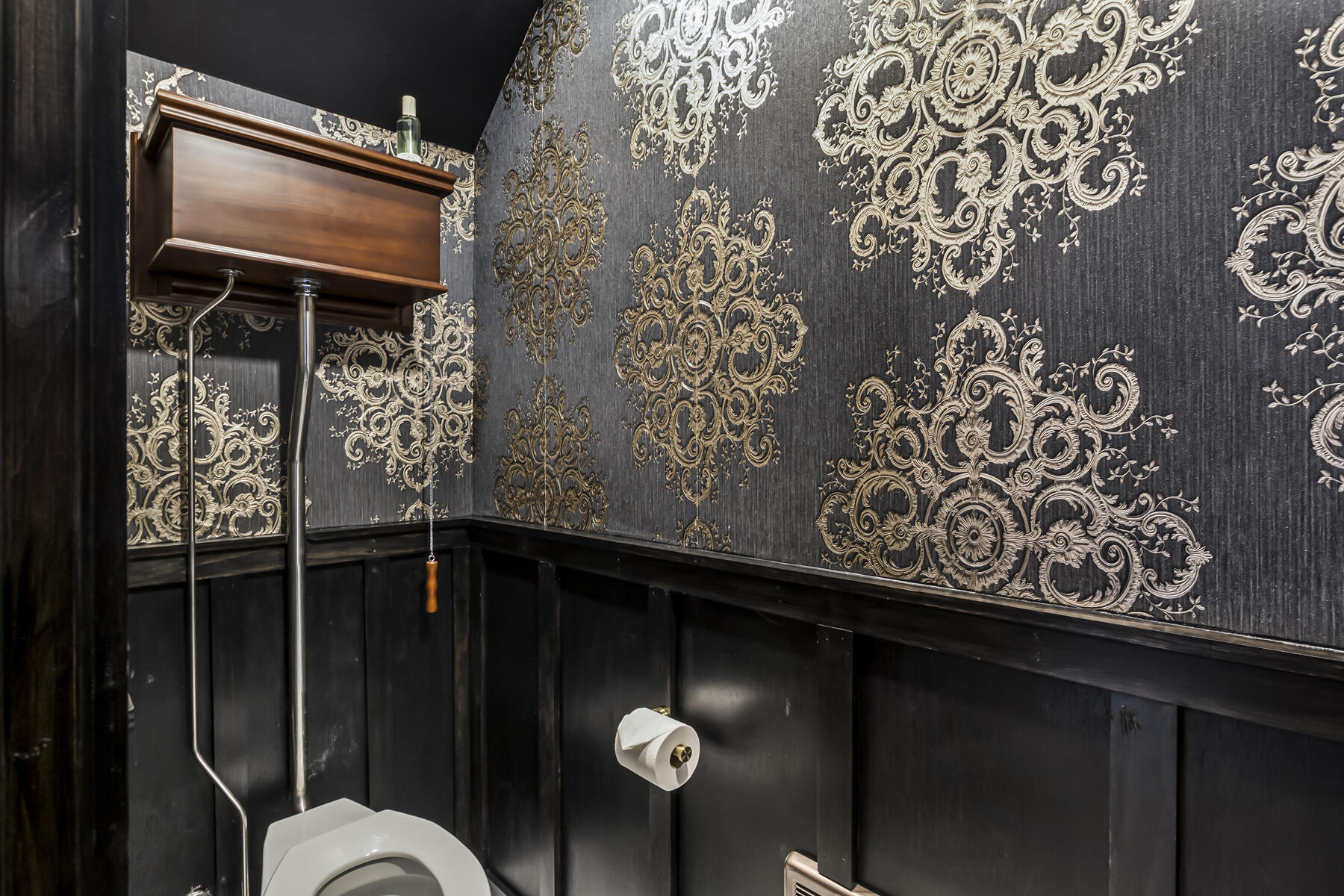 Townsite Of Laidlaw - Commercial Sale