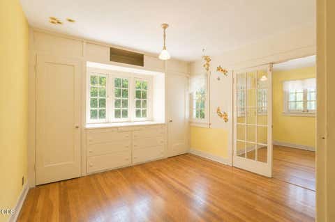Tiny photo for 708 Park Avenue, Medford, OR 97501 (MLS # 220227411)