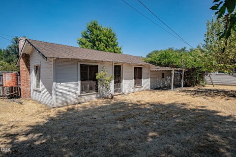Tiny photo for 708 Park Avenue, Medford, OR 97501 (MLS # 220227411)