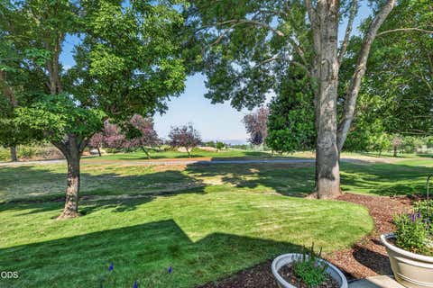 Tiny photo for 159 Princeville Drive, Eagle Point, OR 97524 (MLS # 220226909)