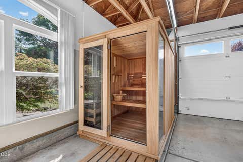 Tiny photo for 159 Princeville Drive, Eagle Point, OR 97524 (MLS # 220226909)