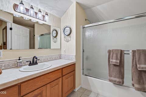 Tiny photo for 159 Princeville Drive, Eagle Point, OR 97524 (MLS # 220226909)