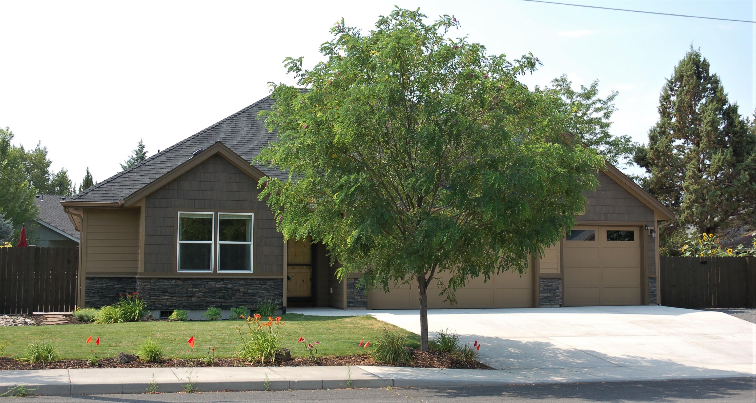 Rimrock Park Place - Residential