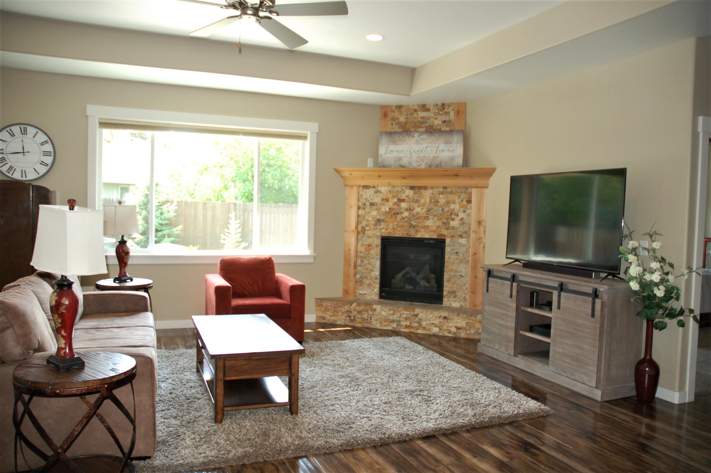 Rimrock Park Place - Residential