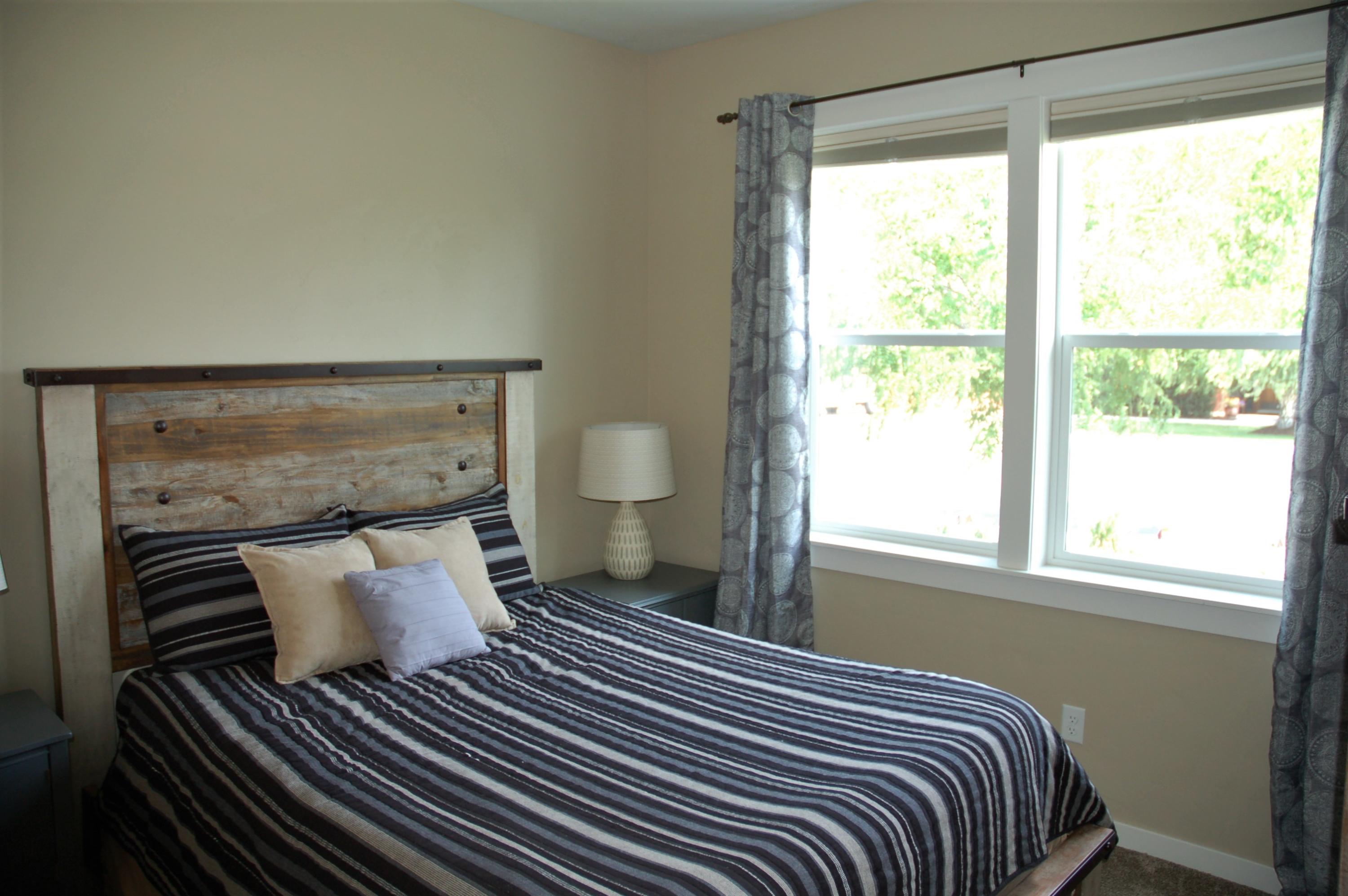 Rimrock Park Place - Residential