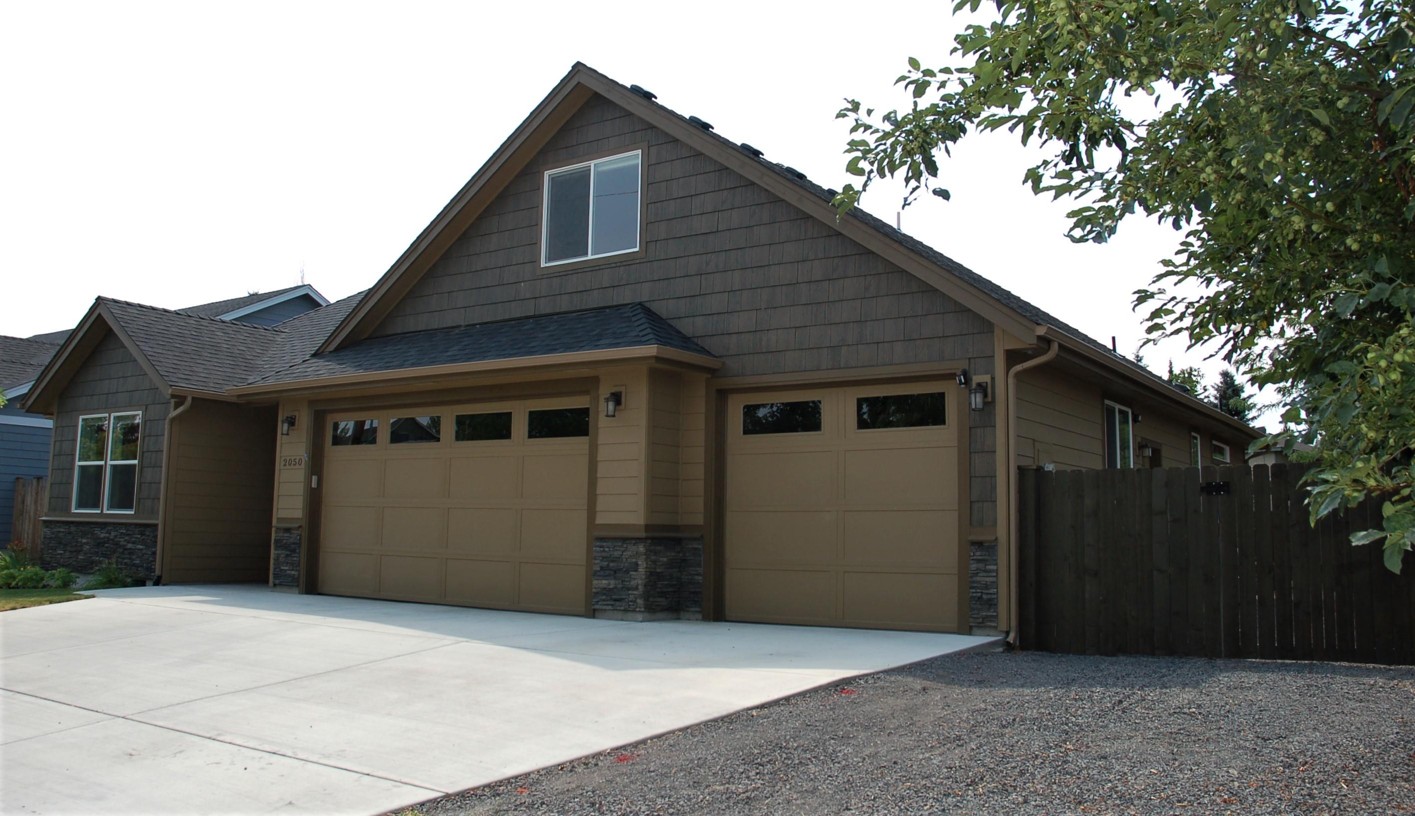 Rimrock Park Place - Residential