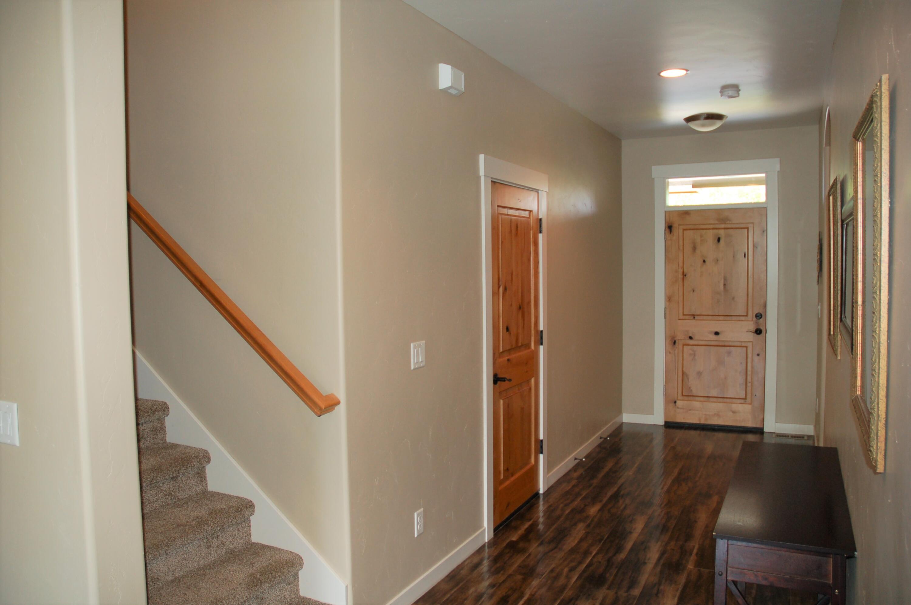 Rimrock Park Place - Residential