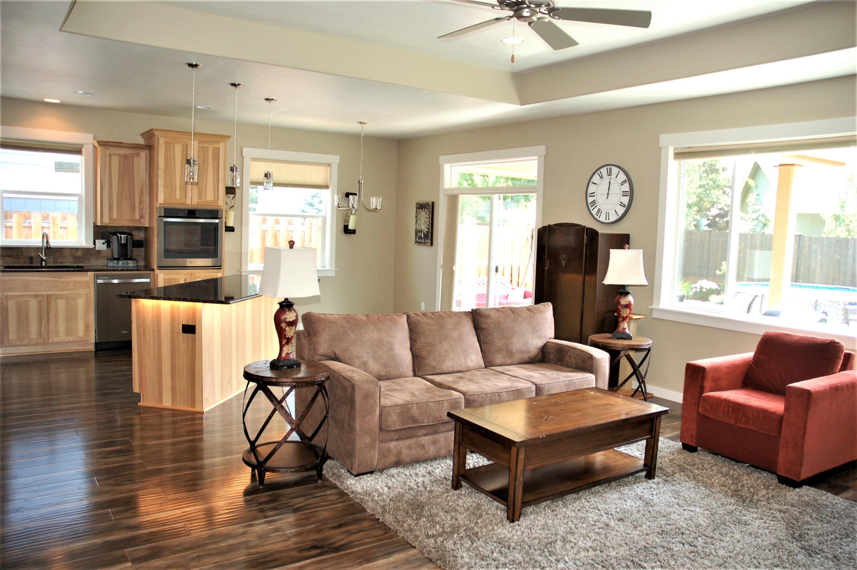 Rimrock Park Place - Residential