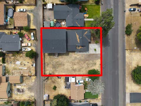 Tiny photo for 575 SW Madison Street, Madras, OR 97741 (MLS # 220223781)