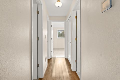 Tiny photo for 2790 NW Lynch Lane, Redmond, OR 97756 (MLS # 220211934)