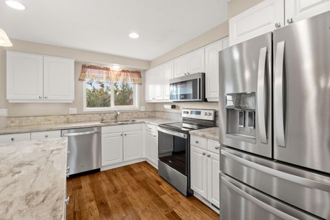 Tiny photo for 2790 NW Lynch Lane, Redmond, OR 97756 (MLS # 220211934)